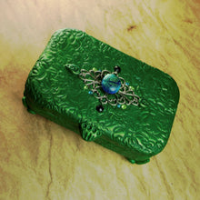 Load image into Gallery viewer, Green Filigree Tin